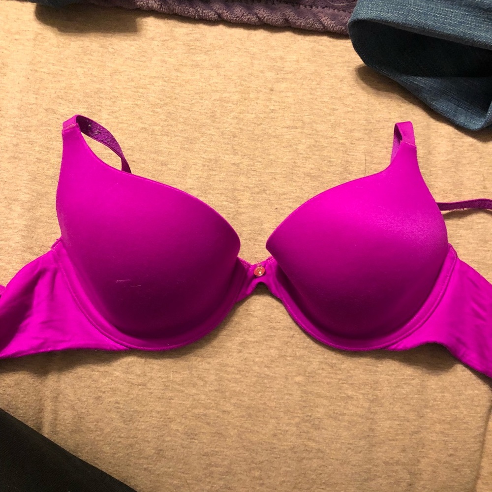 Victoria secret lightly lined bra